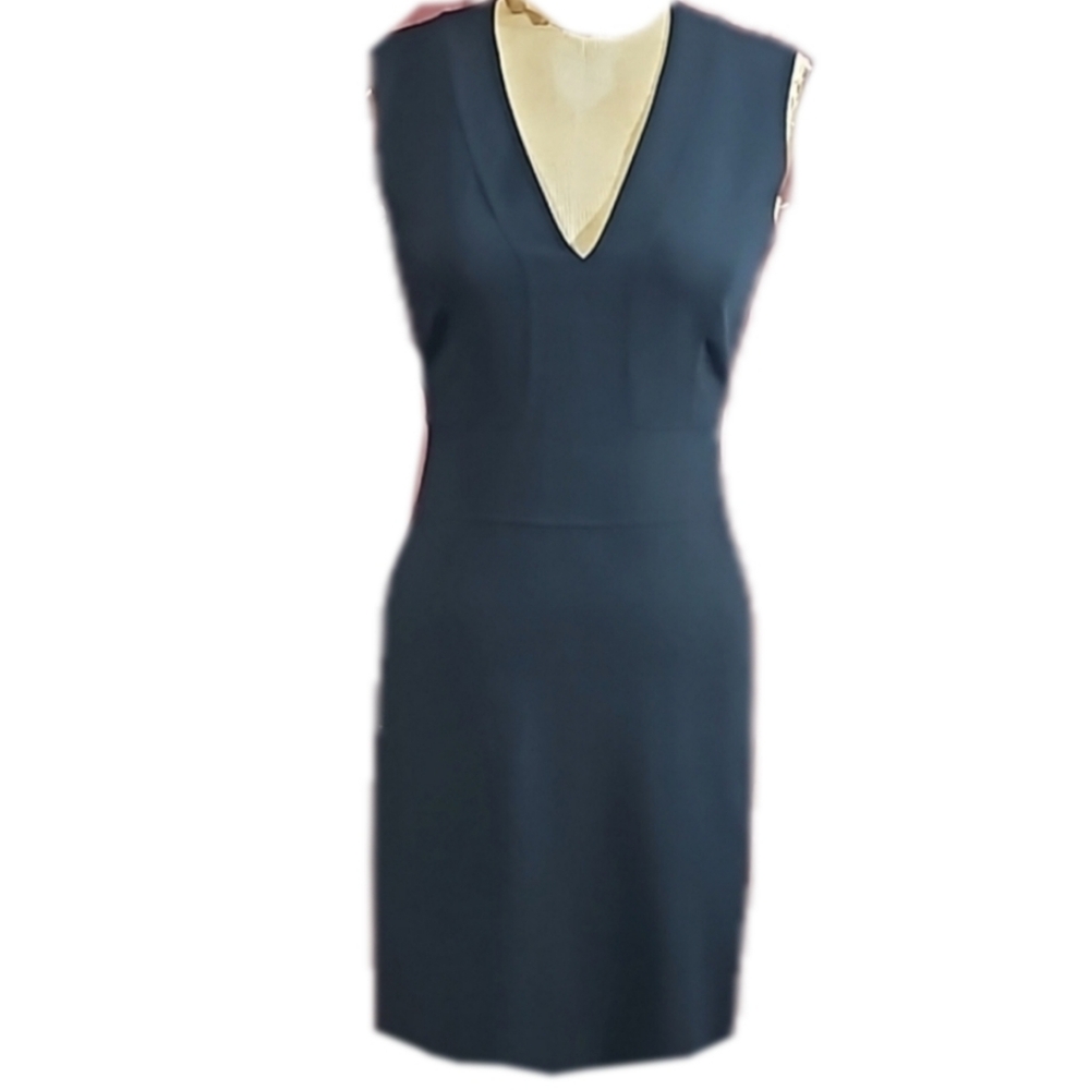 DKNY fitted little black dress size 2